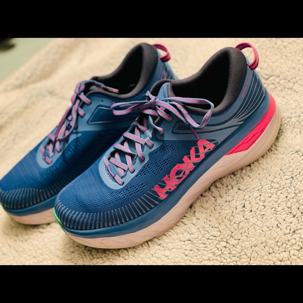 SOLD Hoka One Bondi 7 sz 10.5